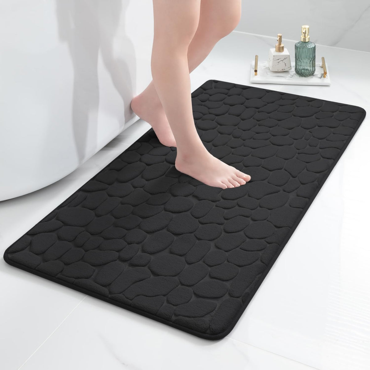 chakme Tapis de Bain en Mousse à mémoire de Forme - Tapis de Douche Absorbant - Tapis de Bain - Tapis décoratif - Antidérapant - pour Salle de Bain et Salon - 43 x 61 cm - Gris foncé