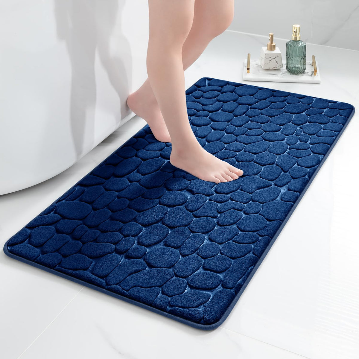 chakme Tapis de Bain en Mousse à mémoire de Forme - Tapis de Douche Absorbant - Tapis de Bain - Tapis décoratif - Antidérapant - pour Salle de Bain et Salon - 43 x 61 cm - Gris foncé