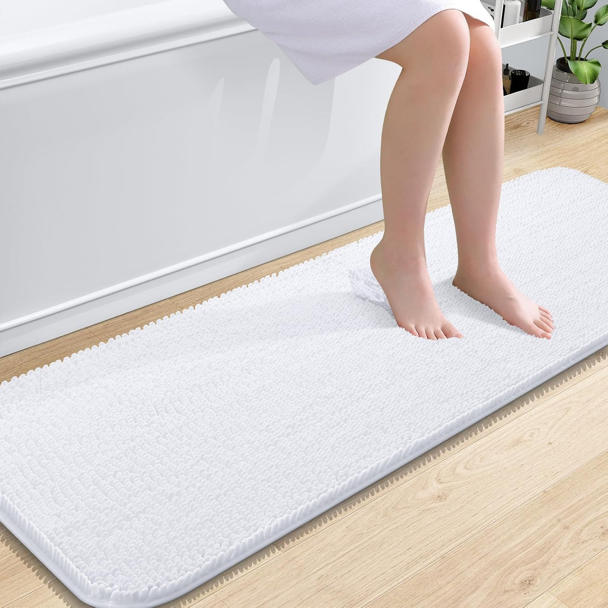 Tapis de bain OLANLY (76 x 51 cm) – Tapis en chenille ultra-doux et absorbant | Gris, dos en caoutchouc à séchage rapide, lavable en machine (pour sol de salle de bain, baignoire et douche), accessoire de décoration