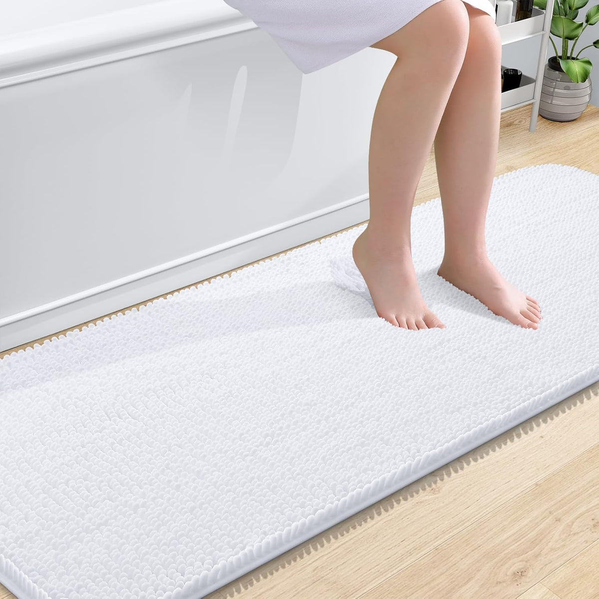 Tapis de bain OLANLY (76 x 51 cm) – Tapis en chenille ultra-doux et absorbant | Gris, dos en caoutchouc à séchage rapide, lavable en machine (pour sol de salle de bain, baignoire et douche), accessoire de décoration