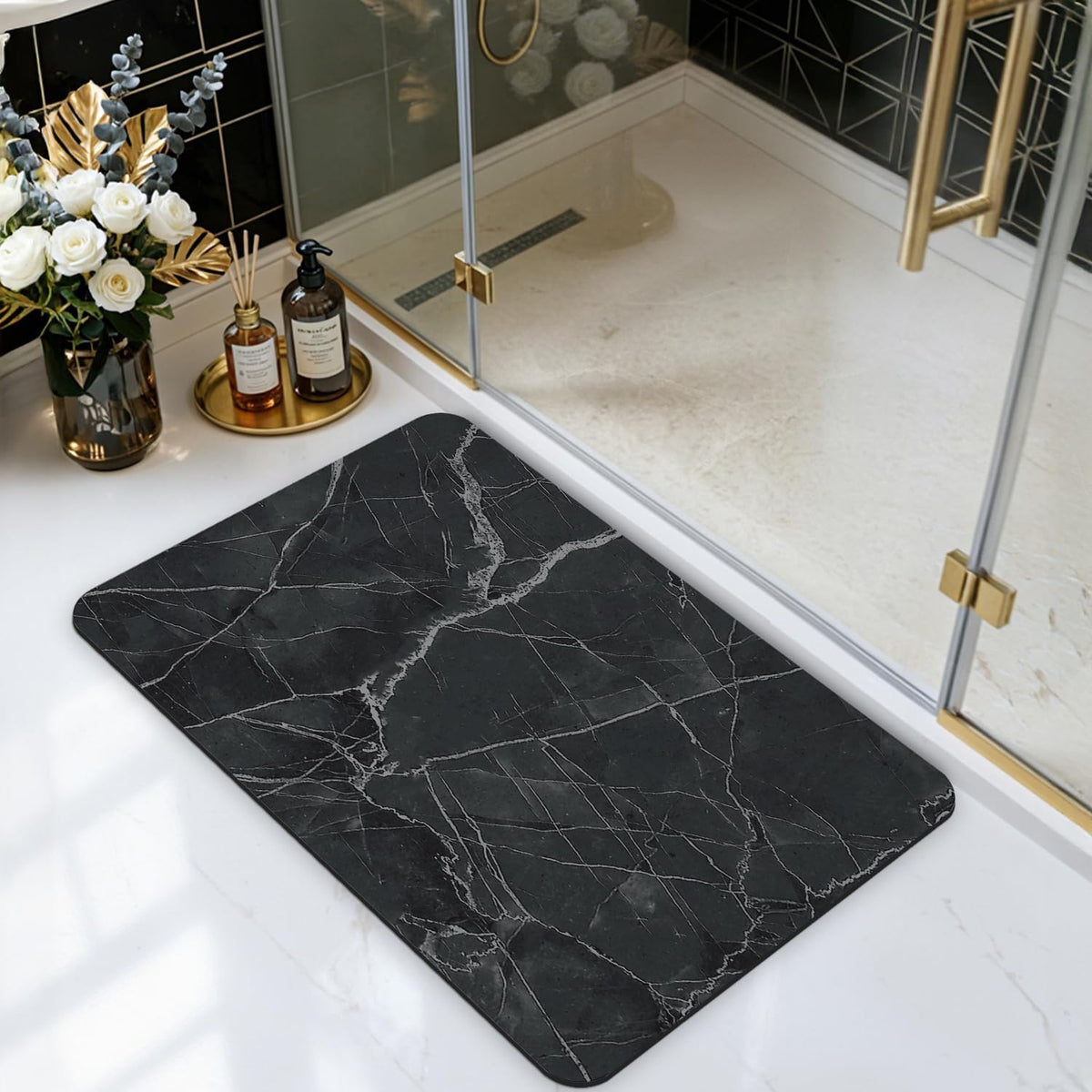 DEXI Tapis de Bain Antidérapant Ultra Mince 40x60cm Noir | Super Absorbant, Sèche Rapide, Motif Marbre Moderne, Facile à Nettoyer, pour Salle de Bain, Baignoire et Douche
