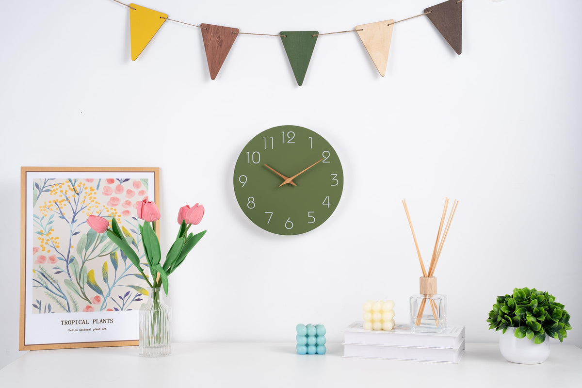 Mosewa Horloge Murale, 20cm Silencieuse sans tic-tac, Design Moderne en Bois, Parfaite pour la Décoration de la Chambre, du Salon, de la Cuisine, de la Salle de Bain et du Bureau, Noire