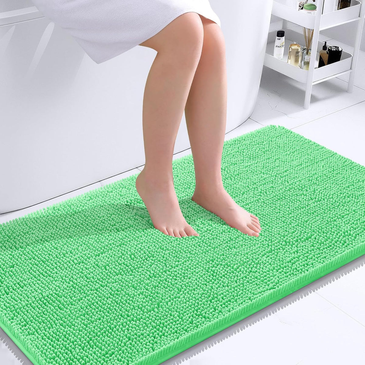 Tapis de bain OLANLY (76 x 51 cm) – Tapis en chenille ultra-doux et absorbant | Gris, dos en caoutchouc à séchage rapide, lavable en machine (pour sol de salle de bain, baignoire et douche), accessoire de décoration