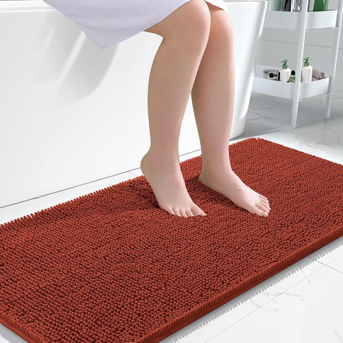 Tapis de bain OLANLY (76 x 51 cm) – Tapis en chenille ultra-doux et absorbant | Gris, dos en caoutchouc à séchage rapide, lavable en machine (pour sol de salle de bain, baignoire et douche), accessoire de décoration