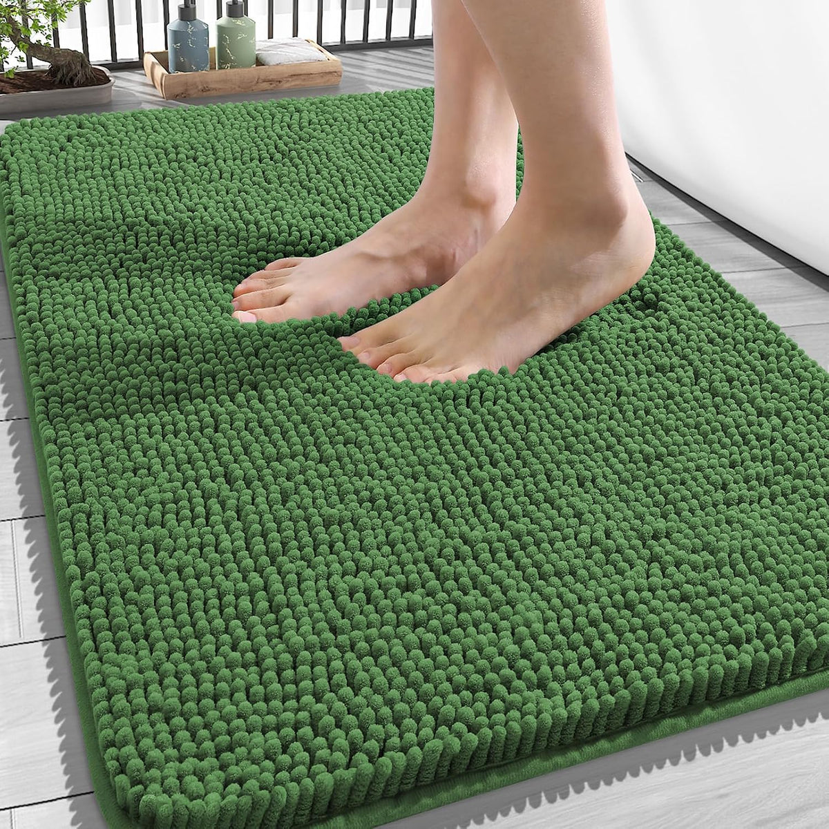 Tapis de bain OLANLY (76 x 51 cm) – Tapis en chenille ultra-doux et absorbant | Gris, dos en caoutchouc à séchage rapide, lavable en machine (pour sol de salle de bain, baignoire et douche), accessoire de décoration