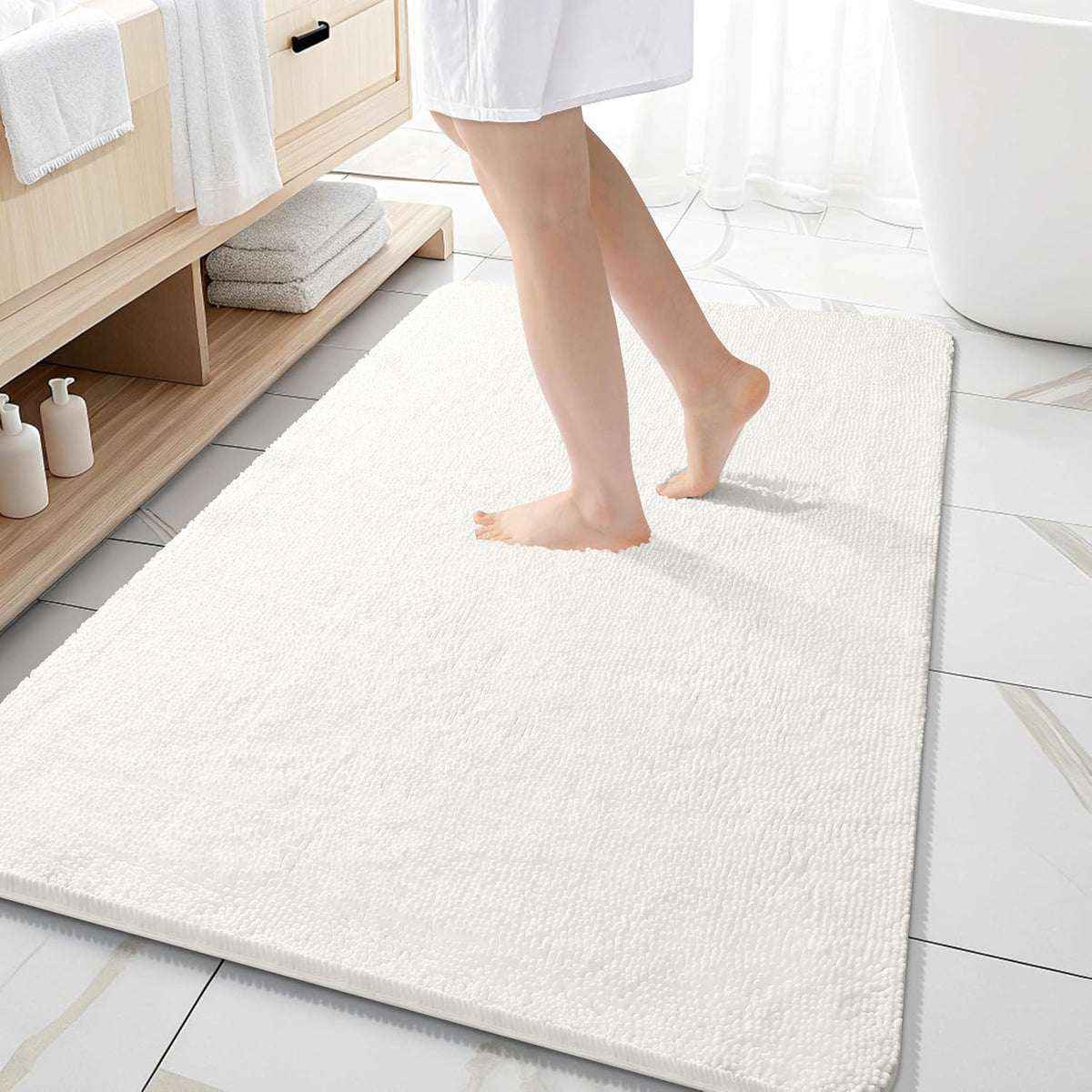 Tapis de bain OLANLY (76 x 51 cm) – Tapis en chenille ultra-doux et absorbant | Gris, dos en caoutchouc à séchage rapide, lavable en machine (pour sol de salle de bain, baignoire et douche), accessoire de décoration