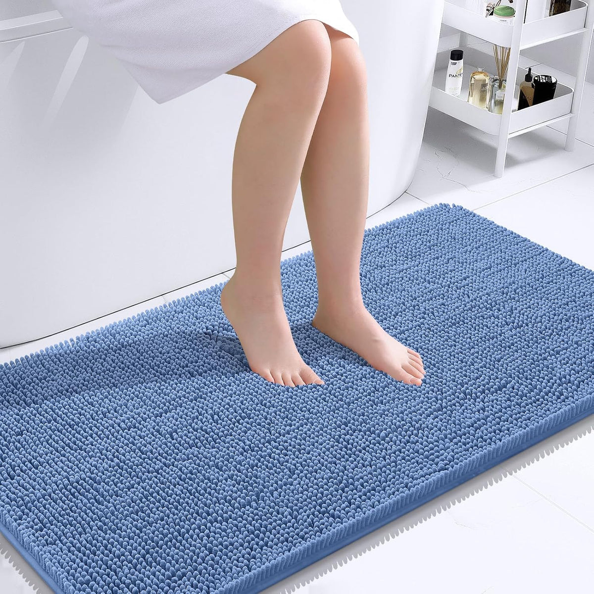 Tapis de bain OLANLY (76 x 51 cm) – Tapis en chenille ultra-doux et absorbant | Gris, dos en caoutchouc à séchage rapide, lavable en machine (pour sol de salle de bain, baignoire et douche), accessoire de décoration