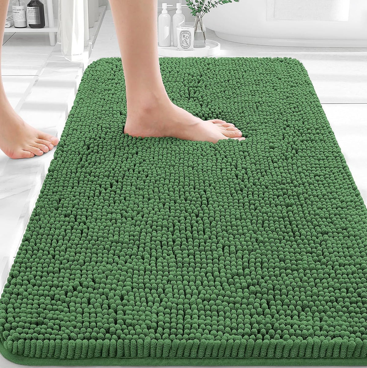 Tapis de bain OLANLY (76 x 51 cm) – Tapis en chenille ultra-doux et absorbant | Gris, dos en caoutchouc à séchage rapide, lavable en machine (pour sol de salle de bain, baignoire et douche), accessoire de décoration