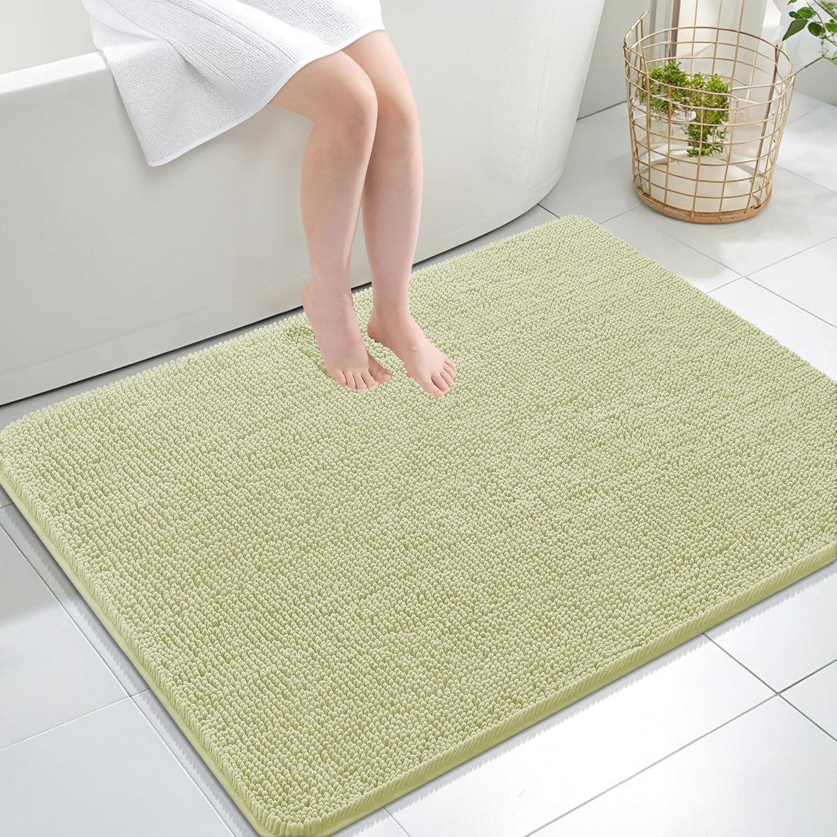 Tapis de bain OLANLY (76 x 51 cm) – Tapis en chenille ultra-doux et absorbant | Gris, dos en caoutchouc à séchage rapide, lavable en machine (pour sol de salle de bain, baignoire et douche), accessoire de décoration