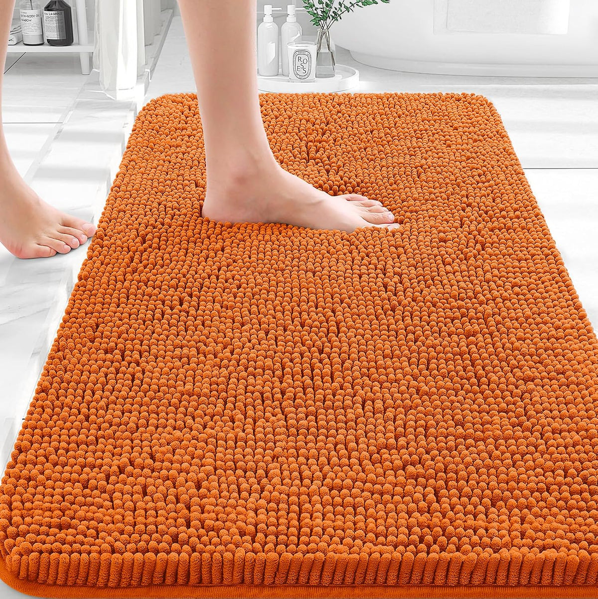 Tapis de bain OLANLY (76 x 51 cm) – Tapis en chenille ultra-doux et absorbant | Gris, dos en caoutchouc à séchage rapide, lavable en machine (pour sol de salle de bain, baignoire et douche), accessoire de décoration