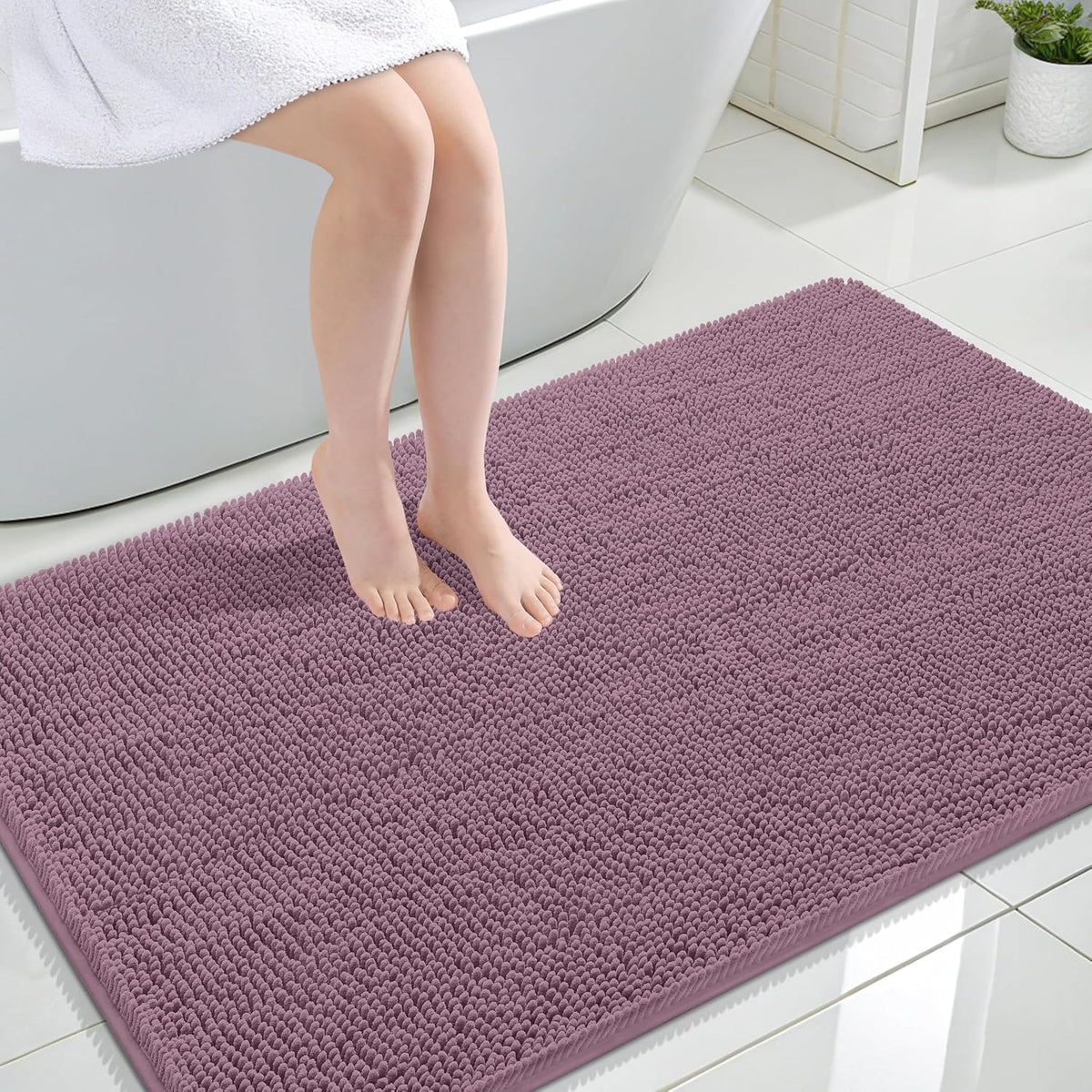 Tapis de bain OLANLY (76 x 51 cm) – Tapis en chenille ultra-doux et absorbant | Gris, dos en caoutchouc à séchage rapide, lavable en machine (pour sol de salle de bain, baignoire et douche), accessoire de décoration
